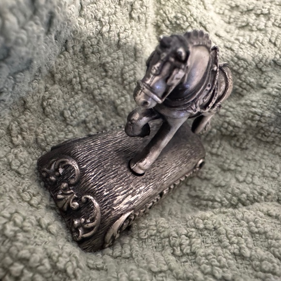 Clydesdale Horse souvenir Busch Gardens pewter figurine - Picture 2 of 6